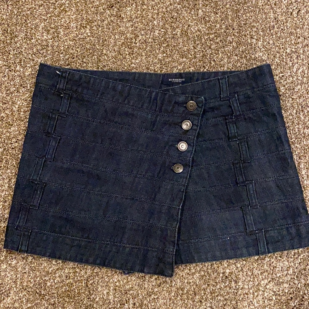 Burberry denim mini skirt size 6